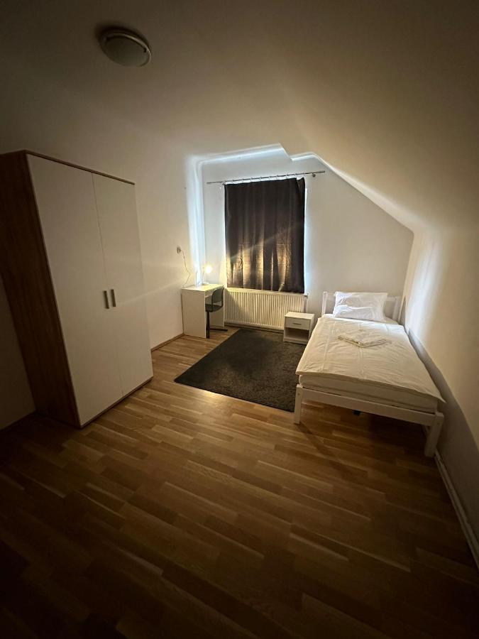 Adelin Einzelzimmer Hostel Βιέννη Εξωτερικό φωτογραφία